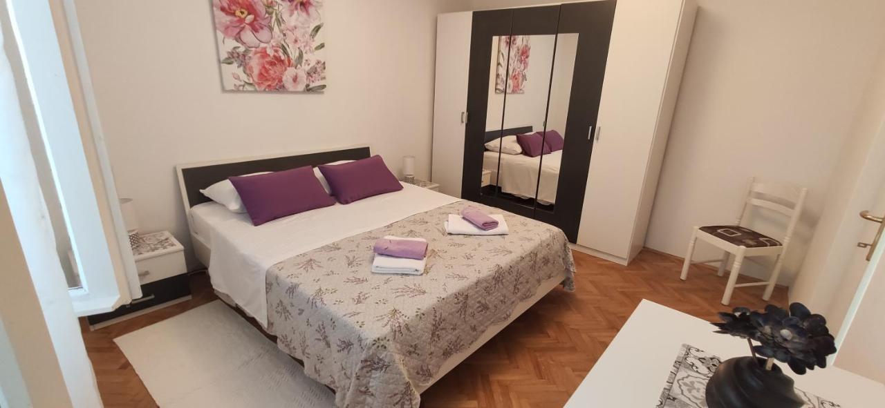 Pahljina Apartments Palit 외부 사진