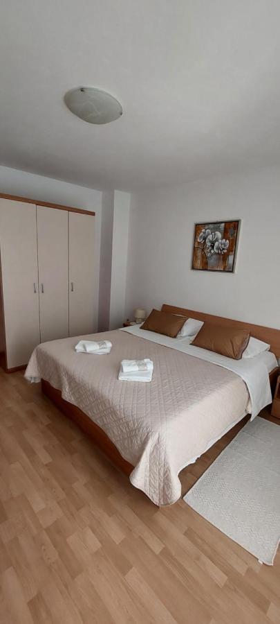 Pahljina Apartments Palit 외부 사진