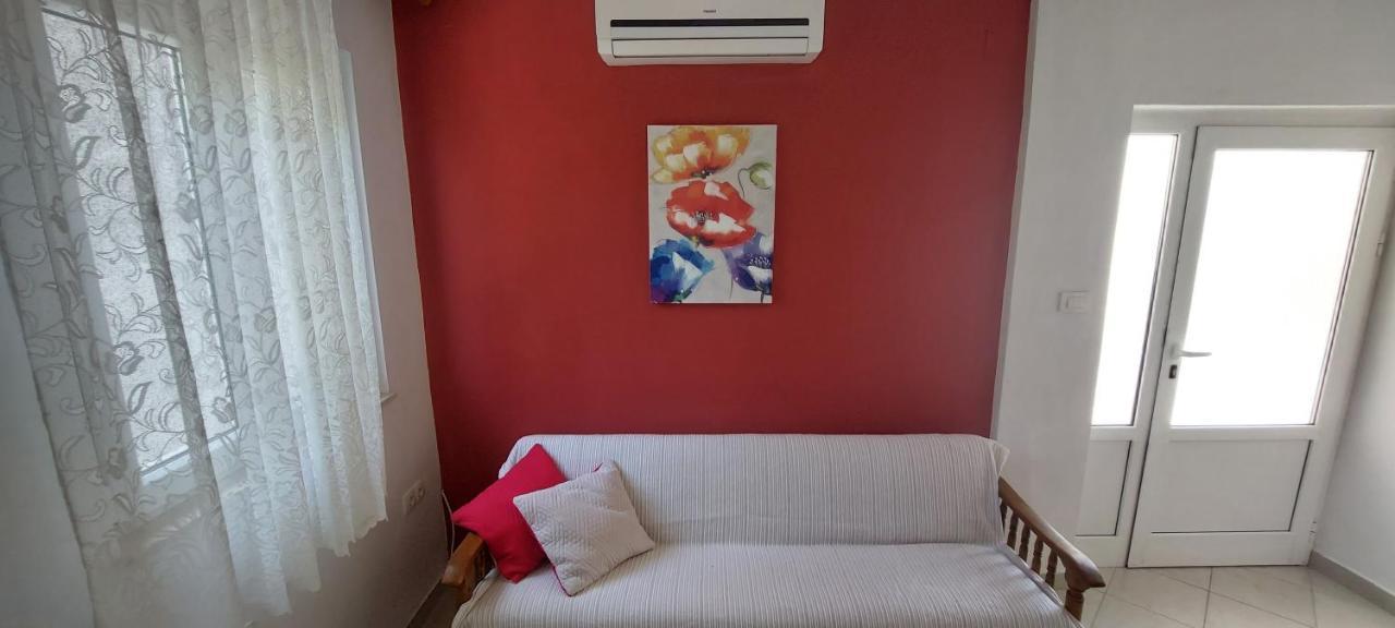 Pahljina Apartments Palit 외부 사진