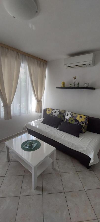 Pahljina Apartments Palit 외부 사진