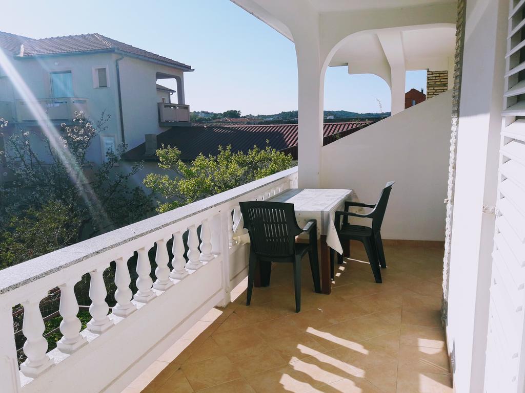 Pahljina Apartments Palit 외부 사진